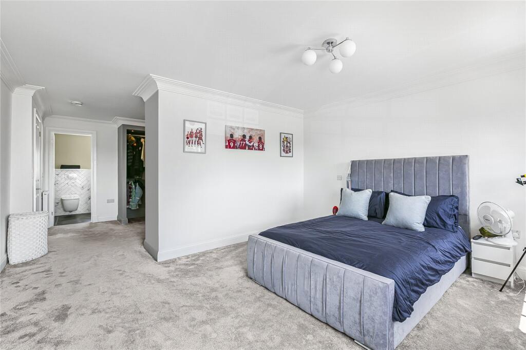 Additional image 18 of The Grove, Brookmans Park, Hertfordshire, AL9