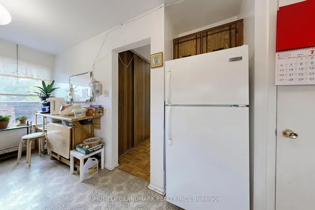 Additional image 16 of 32 L'amoreaux Dr