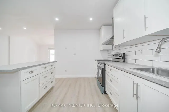 Additional image 16 of 2901 Jane St Unit Unit 106