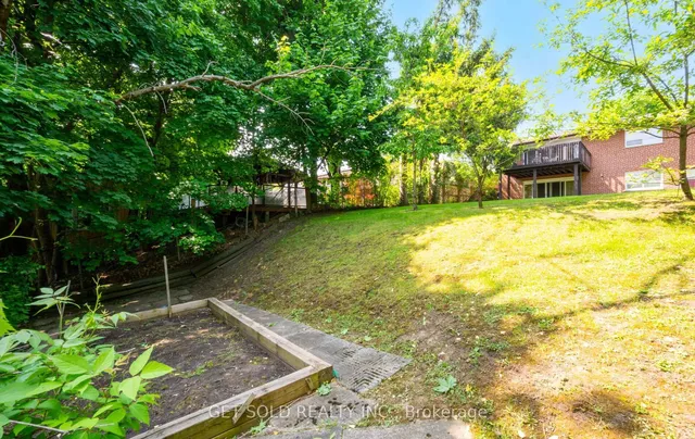 Additional image 28 of 43 Grovetree Rd