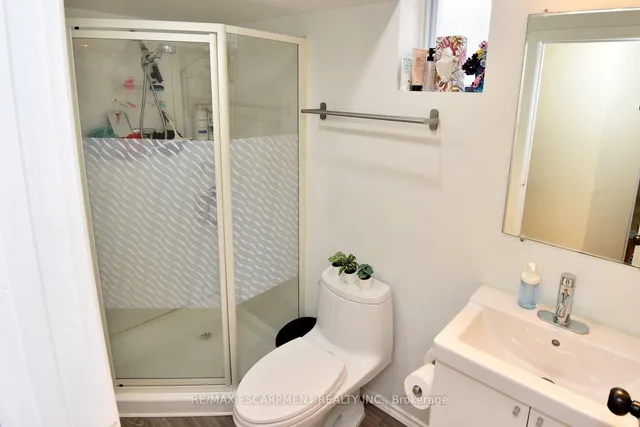 Additional image 29 of 73 Reno Ave