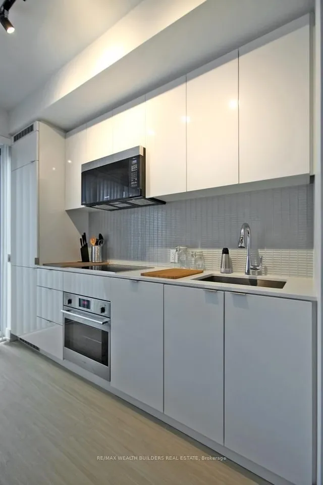 Additional image 15 of 7 Grenville St Unit 1108