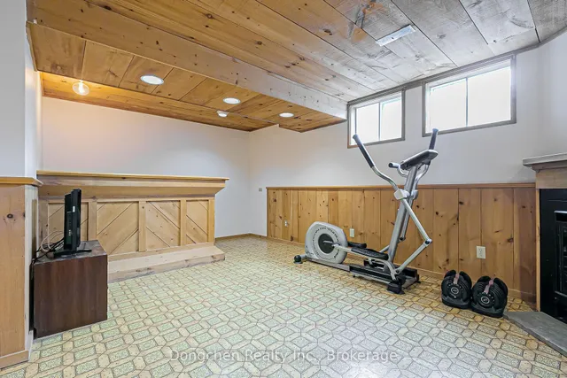 Additional image 47 of 94 Mossbrook Cres