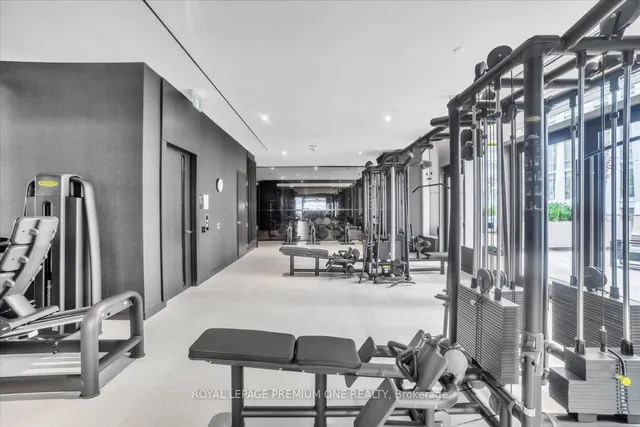 Additional image 35 of 11 Yorkville Ave Unit 6007