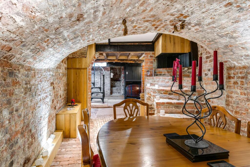 Additional image 8 of Church Street, Welwyn