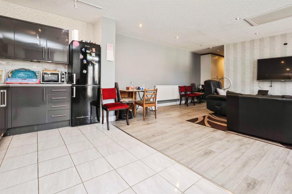 Additional image 5 of Wood End Lane, Birmingham