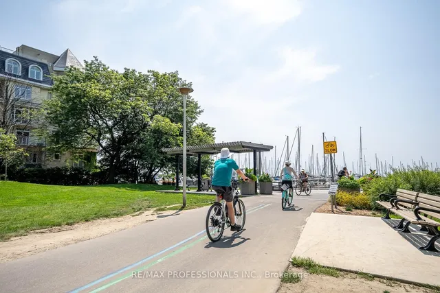 Additional image 31 of 36 Stadium Rd Unit 562