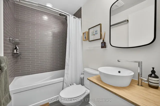 Additional image 17 of 1960 Queen St Unit 305