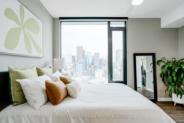 Additional image 17 of 55 Ontario St Unit 2406