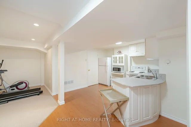 Additional image 36 of 122 Fletchers Creek Blvd