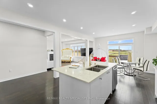 Additional image 16 of 24 Wainwright Dr