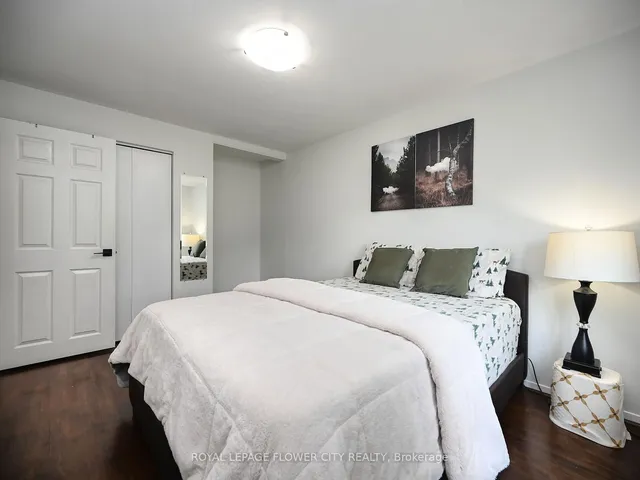 Additional image 33 of 2 Aintree Cres