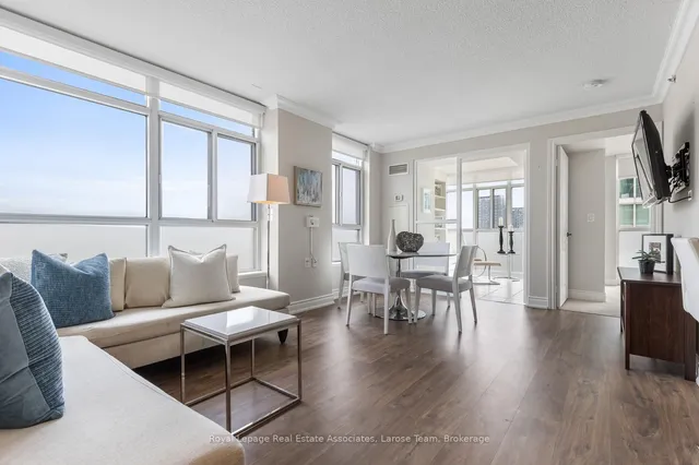 Additional image 4 of 3 Marine Parade Dr Unit 1108