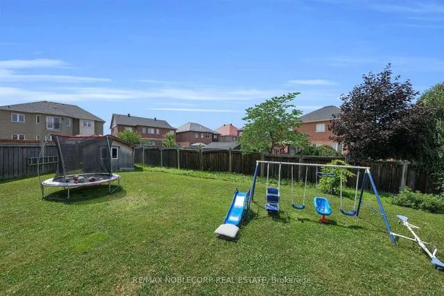 Additional image 48 of 48 Monabelle Cres