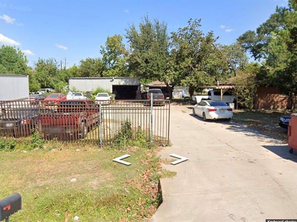 143 Hollyvale Dr, Houston, TX 77060