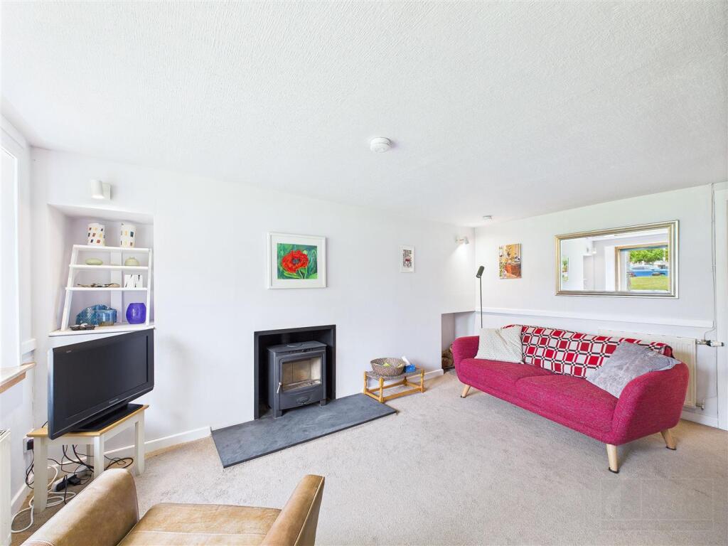 Additional image 4 of Rosewood, 2 The Square, Tomintoul,