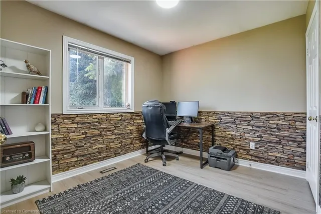 Additional image 18 of 95 General Dr