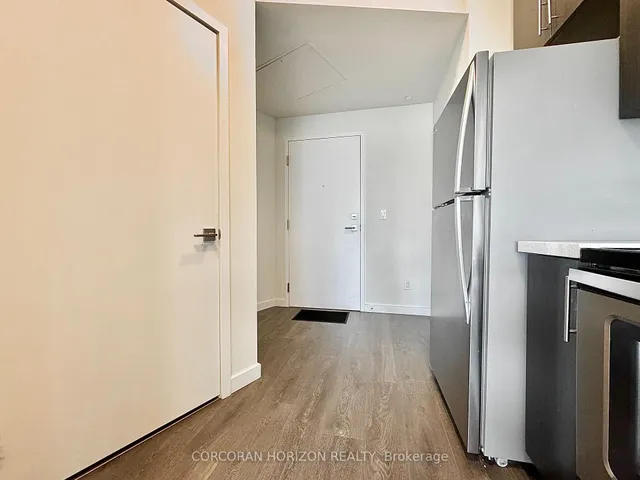 Additional image 4 of 690 KING St Unit 606