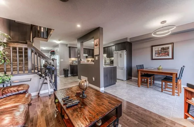 Additional image 20 of 42 Eliza Ave