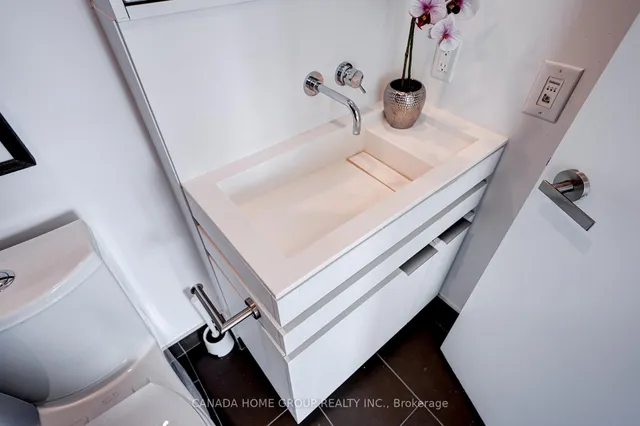 Additional image 12 of 197 Yonge St Unit 3605