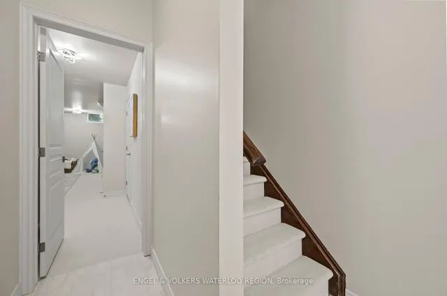 Additional image 35 of 199 St Leger St