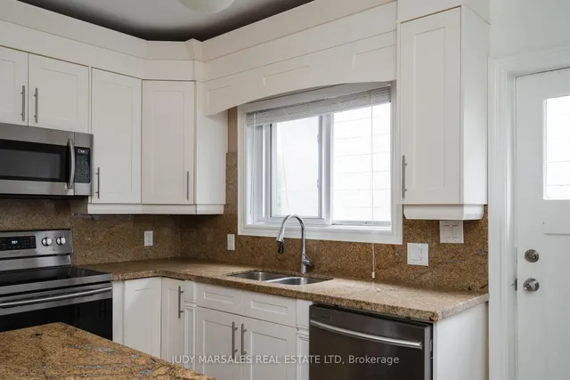 Additional image 12 of 29 Case St