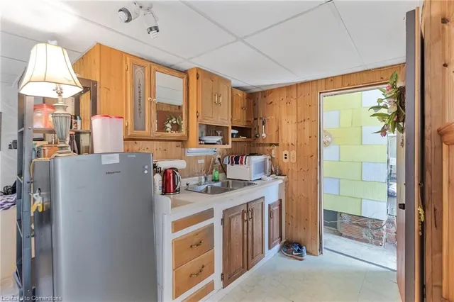 Additional image 22 of 342 Old Guelph Rd