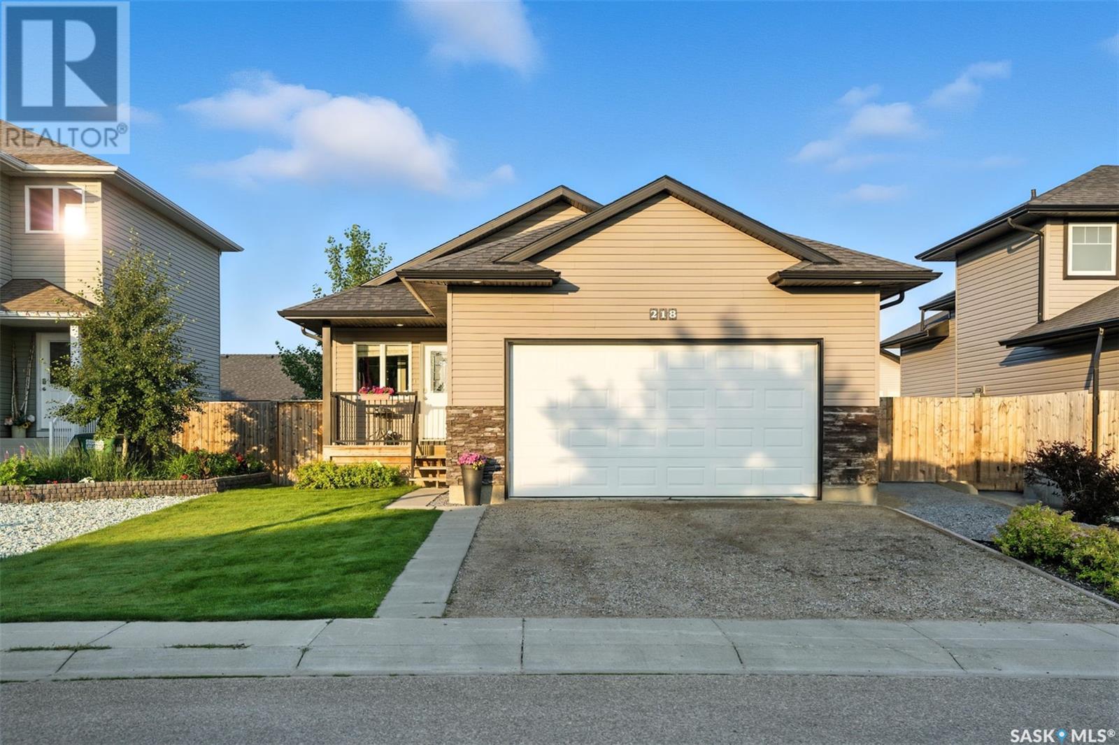 218 McCallum WAY|Saskatoon, Saskatchewan S7R0H7