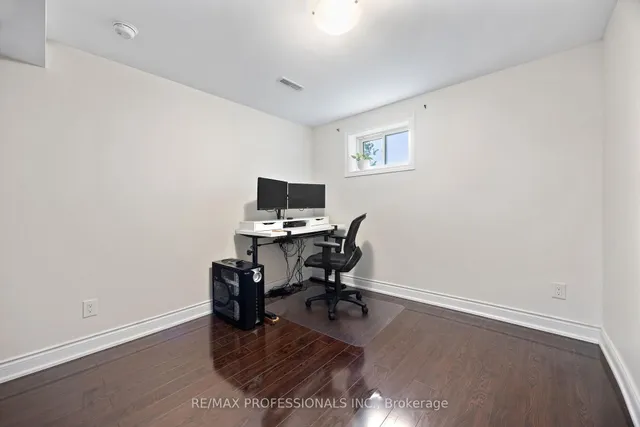 Additional image 30 of 38 Dalraith Cres