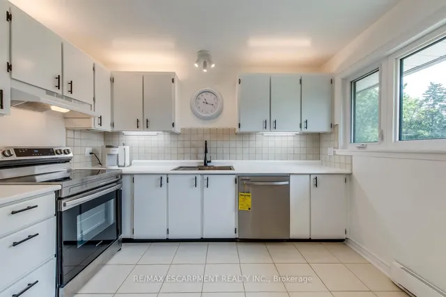 Additional image 16 of 1270 Gainsborough Dr Unit 4