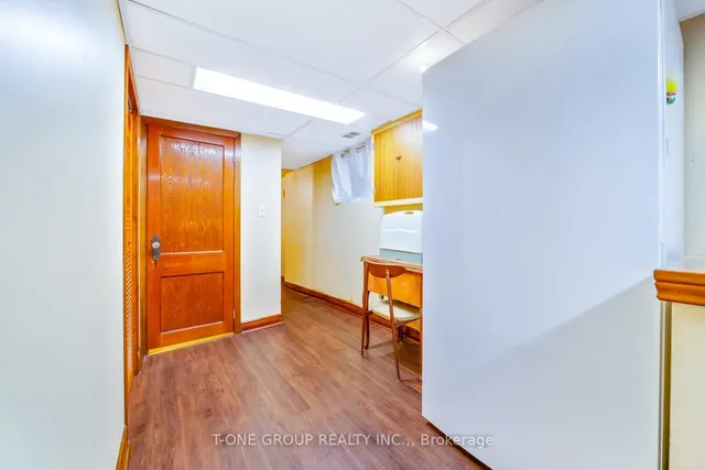 Additional image 24 of 221 Christie St