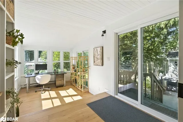 Additional image 17 of 247 Elmhurst Cres