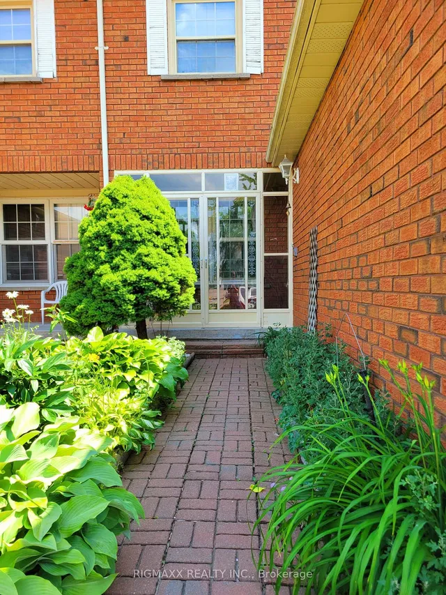 Additional image 3 of 21 Tulip Dr