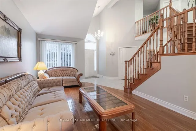 Additional image 18 of 42 Hillgarden Dr