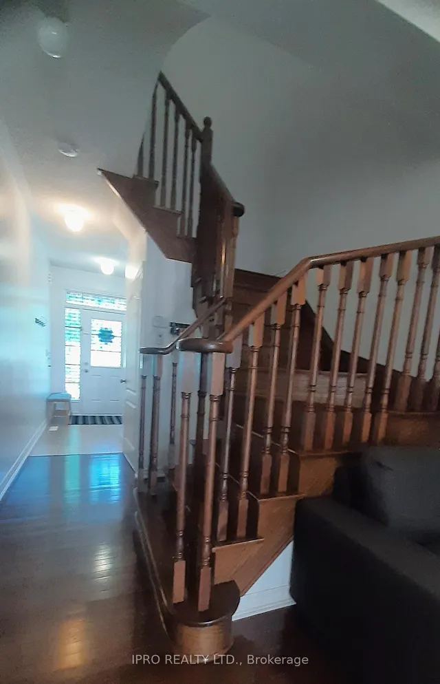 Additional image 3 of 33 Hatton Crt