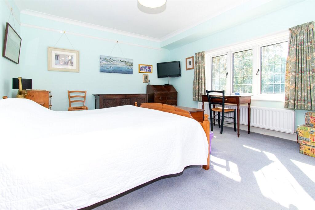 Additional image 14 of Hall Place Gardens, St. Albans, Hertfordshire, AL1