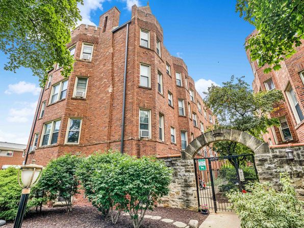 4126 N Kedvale Ave APT 302, Chicago, IL 60641