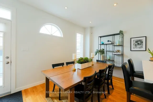 Additional image 8 of 80 Crossovers St