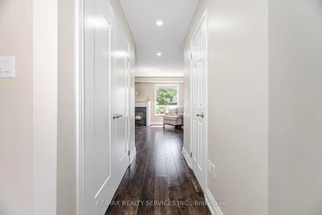 Additional image 26 of 2 Clay Brick Crt Unit 21