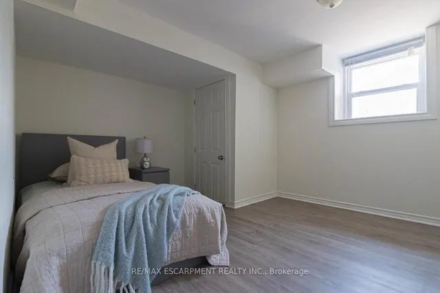 Additional image 37 of 99 Cathcart St