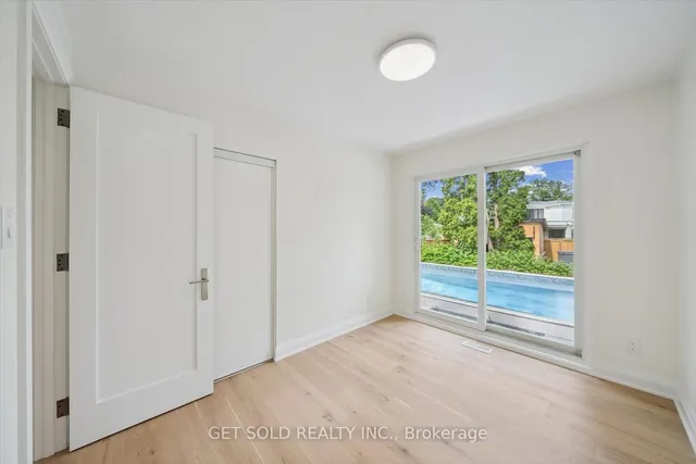 Additional image 16 of 521 Grand Blvd