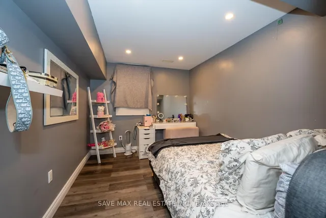 Additional image 38 of 2 Billiter Rd