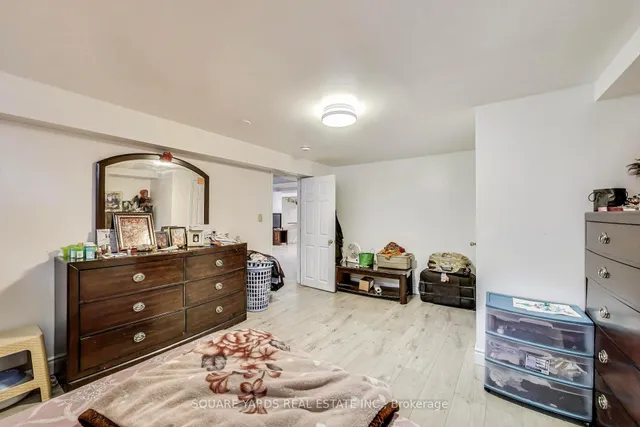 Additional image 39 of 59 Adirondack Cres