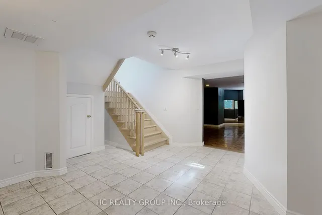 Additional image 37 of 348 Greenfield Ave