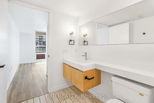 Additional image 7 of 4K Spadina Ave Unit 722