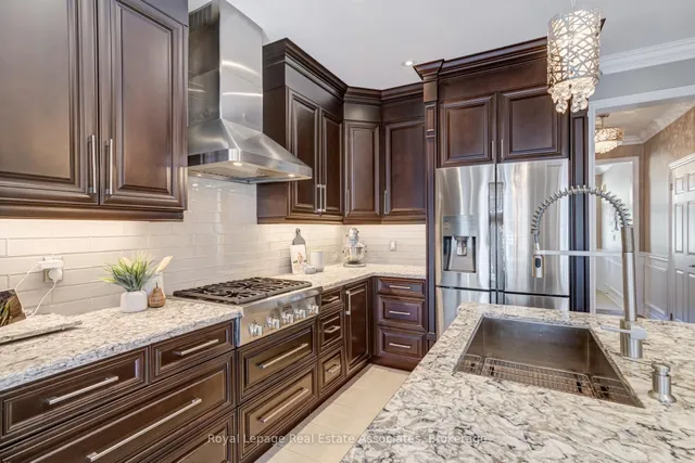 Additional image 8 of 235 Jessie Caverhill Passage