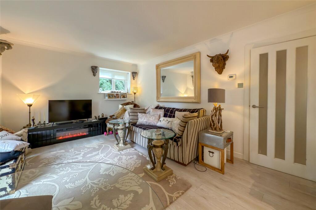 Additional image 12 of Stakers Court, Milton Road, Harpenden, Hertfordshire, AL5