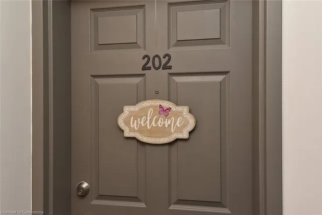 Additional image 3 of 1411 Walker's Line Unit 202