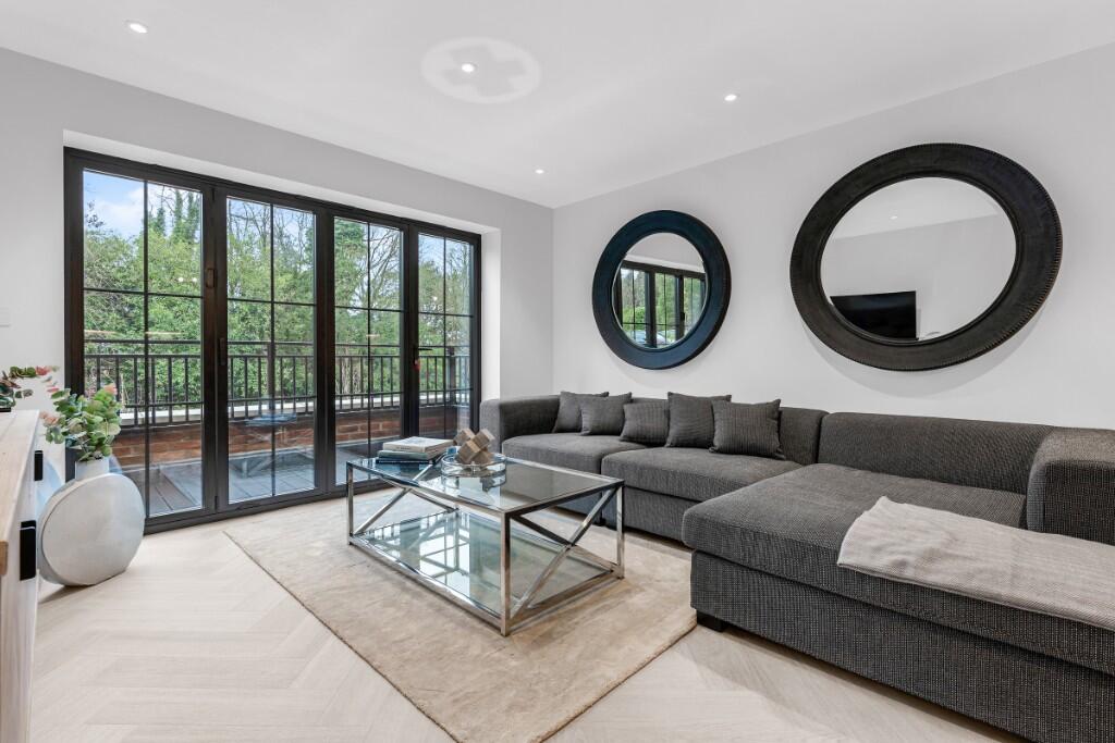 Additional image 22 of New Road, Digswell, Hertfordshire, AL6