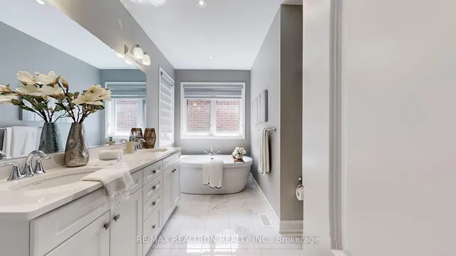 Additional image 23 of 1444 Varelas Passage